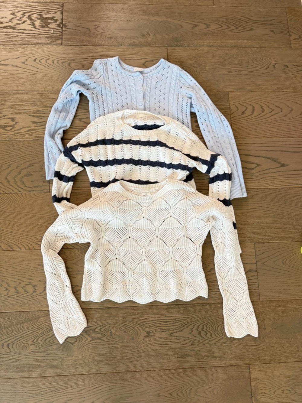 Girls Abercrombie kids cropped sweaters. Lot of 3. Size 9/10.
